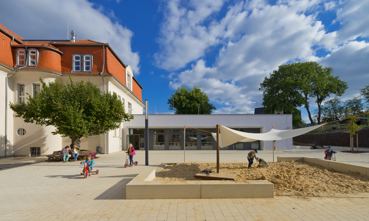 Arnstadt GS SEP5707 verwischt.jpg